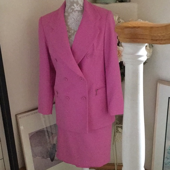 ESCADA LUXURY JACKET & SKIRT ENSEMBLE STUNNING FINE  MERINO WOOL LIKE NEW SZ: 8 - Picture 2 of 8